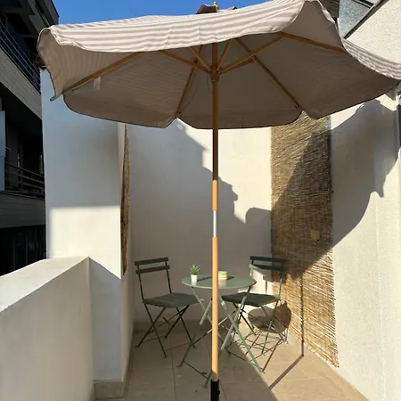 студио за гости при нана Guest house Burgas